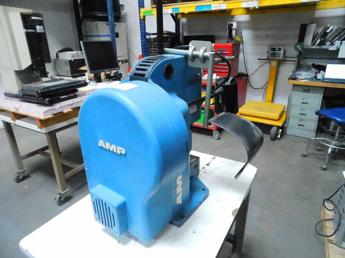 AMP 565435-5 CRIMPING PRESS - PRESSES