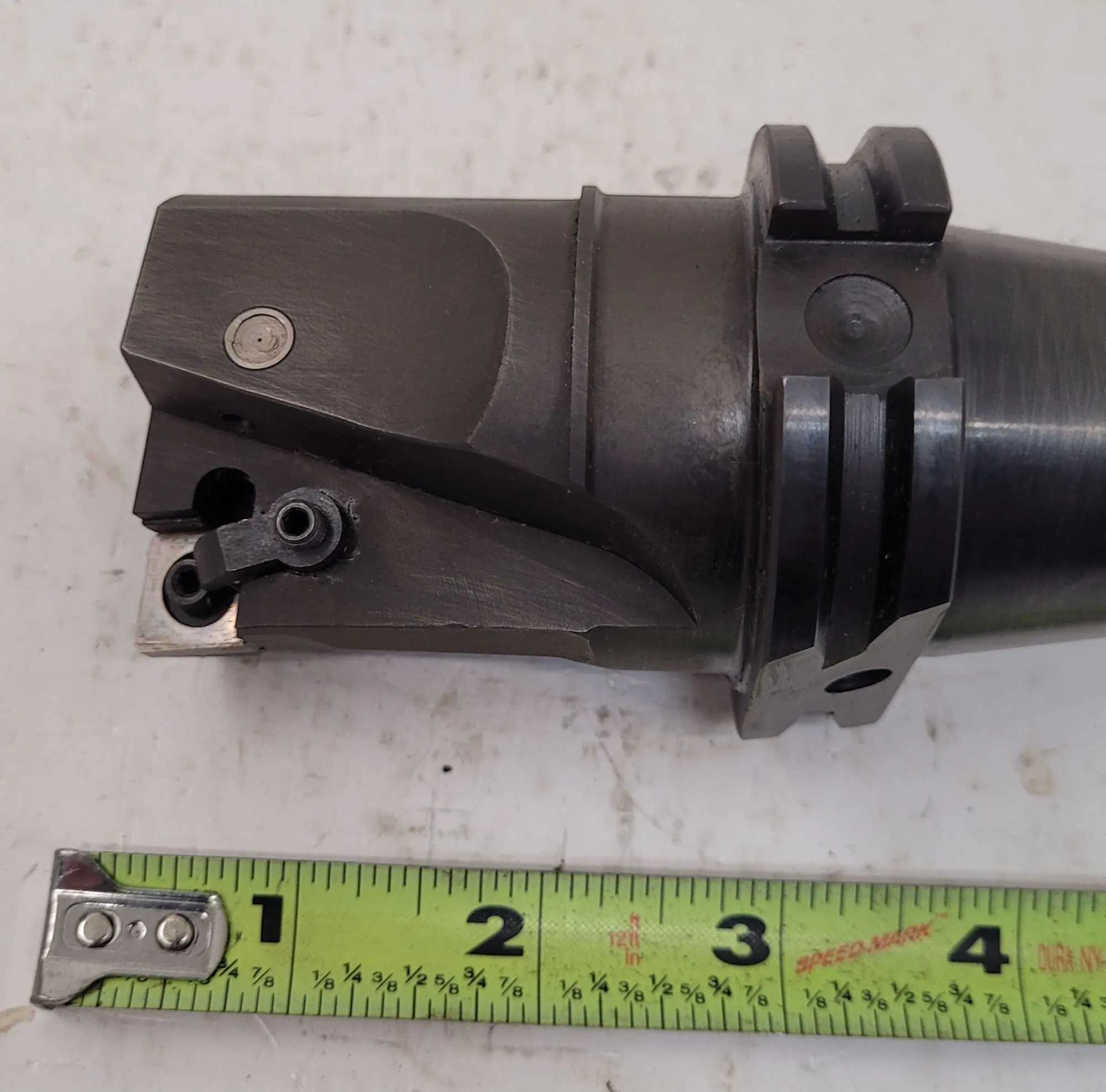 CARBOLOY INDEXABLE END MILL - CAT 40 - 6” OAL - 2.00” END WIDTH - 1.92” BODY DIAMETER - MACHINE TOOLING