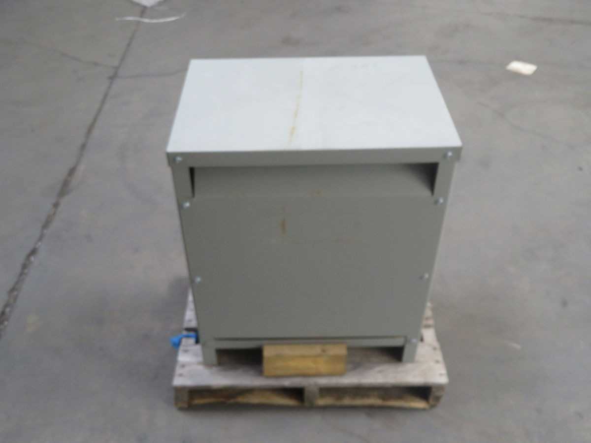 SOLA HD DT651H51S, 3P, 51 KVA, 460V D PRI, 460V W SEC, 60 HZ, 220C INS, 150C RISE - DRY TRANSFORMERS