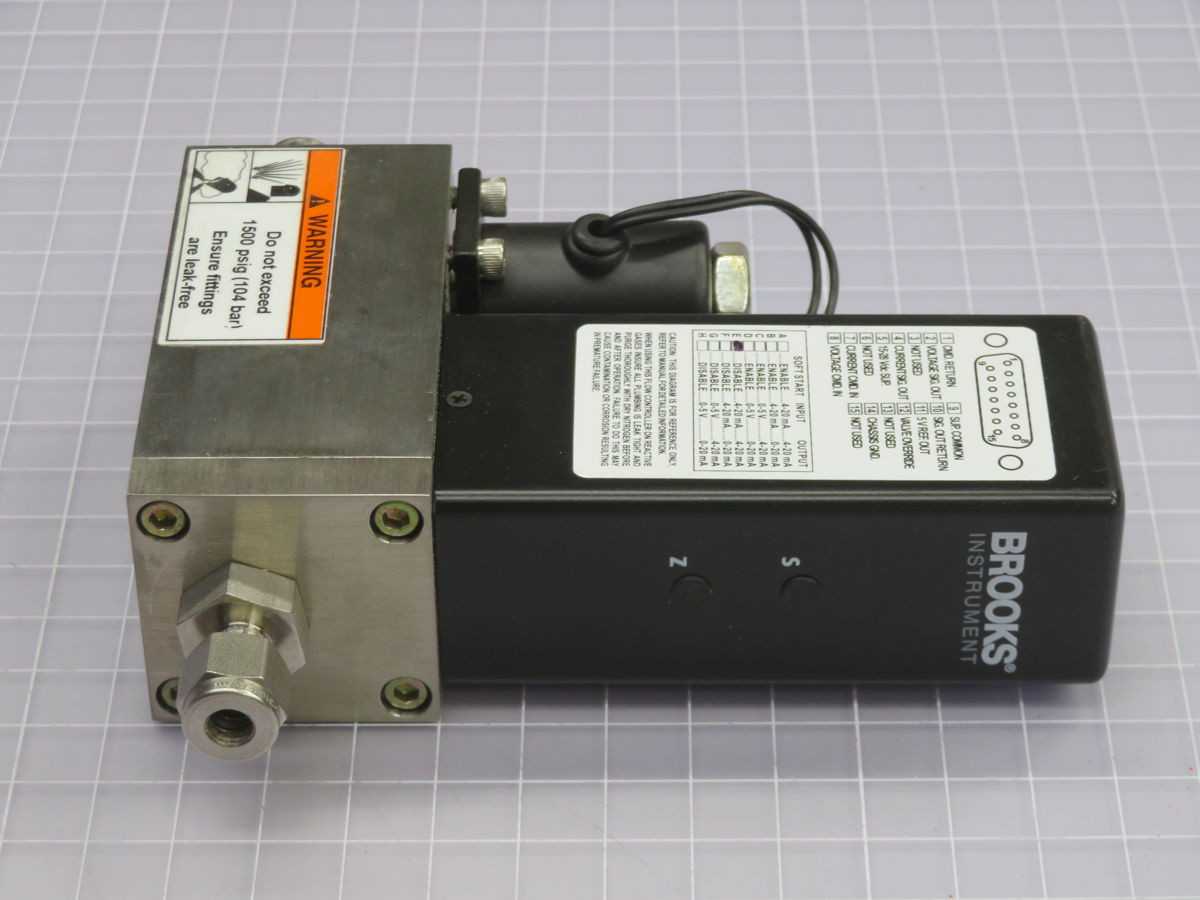 Brooks Instrument 5851IA1BS2H2DEA, MFC, 100 SLPM Air Flow, 1000 PSIG Press - FLOW MEASUREMENT