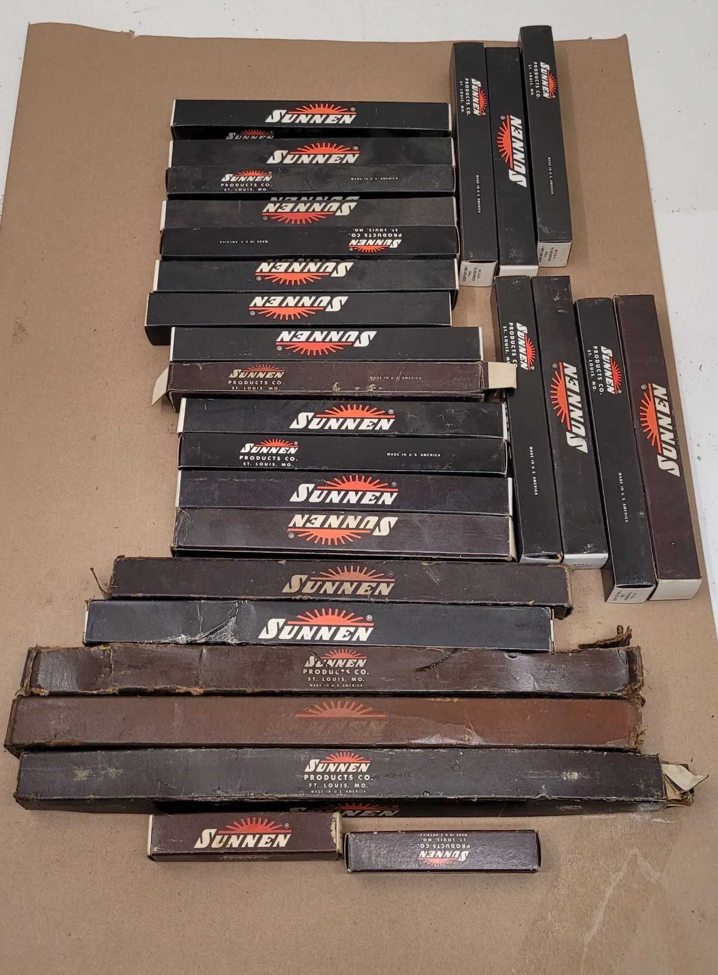 SUNNEN MANDREL/RETAINER SET - 27 PIECES - MACHINE TOOLING