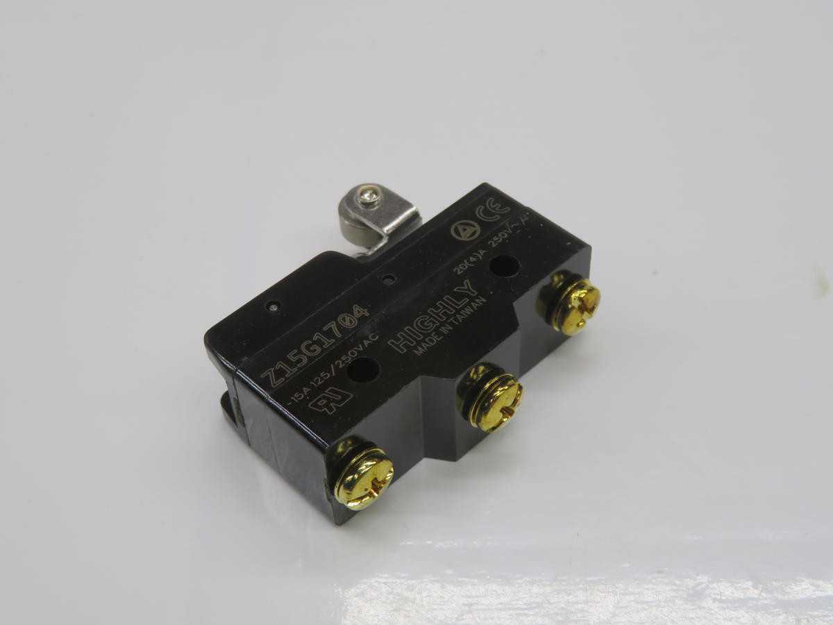 Lot of 20 Highly Z15G1704 Snap Action Microswitch - SWITCHES