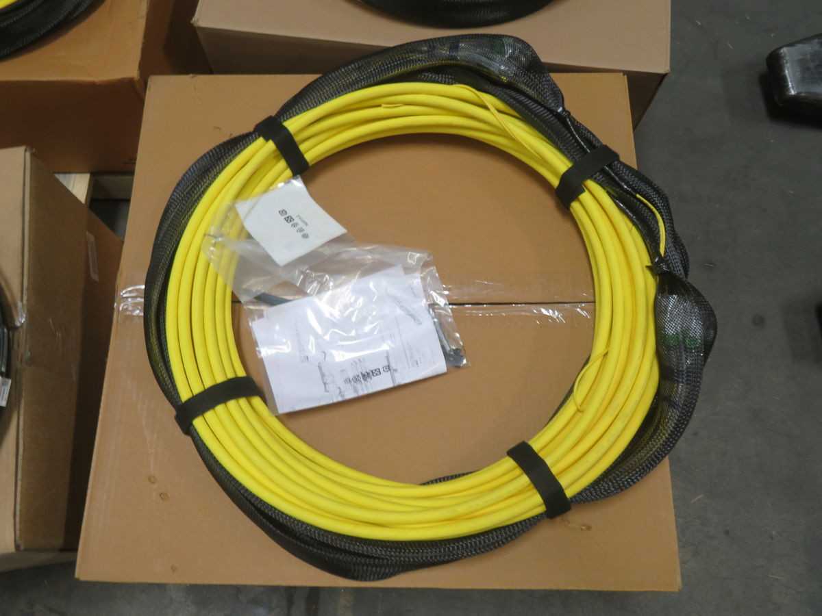 COMMSCOPE UJGQPQPTM-JKF120 HIGH-DENSITY, ULTRA LOW LOSS (ULL) SINGLEMODE FIBER TRUNK T268339 - FIBER OPTIC CABLE