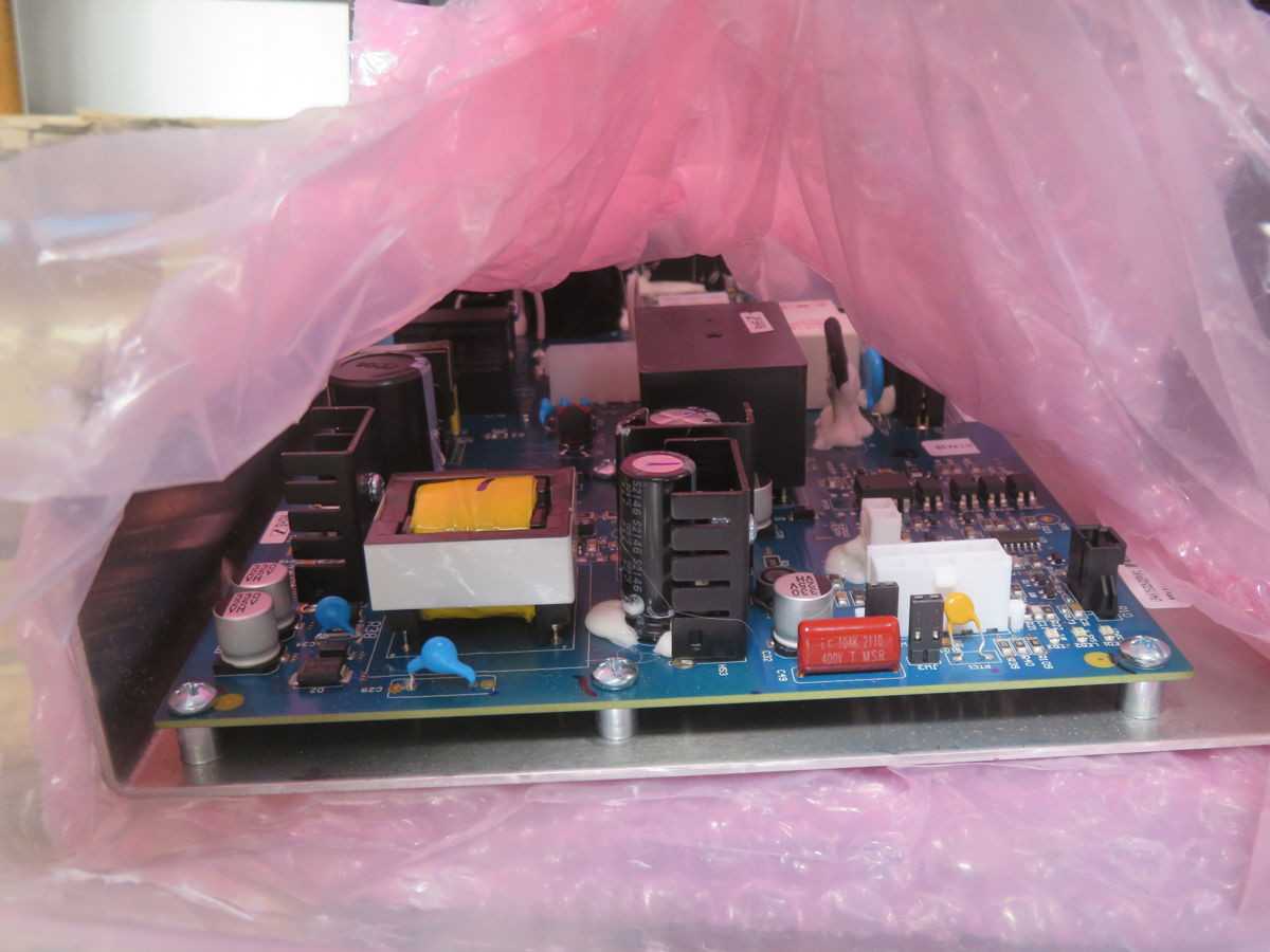 LIFE FITNESS LOT OF CONTROLS T261849 - OPERATOR CONTROLS