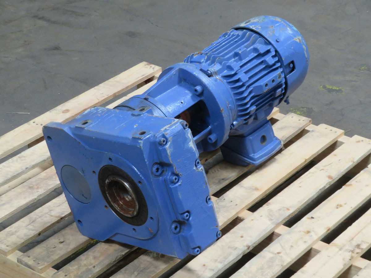 Sumitomo PA166516 EHYJMS3-B6120Y-Y1-21 Gear With 2.2 kW Siemens Motor T262617 - MOTOR & GEARBOX ASSEMBLY