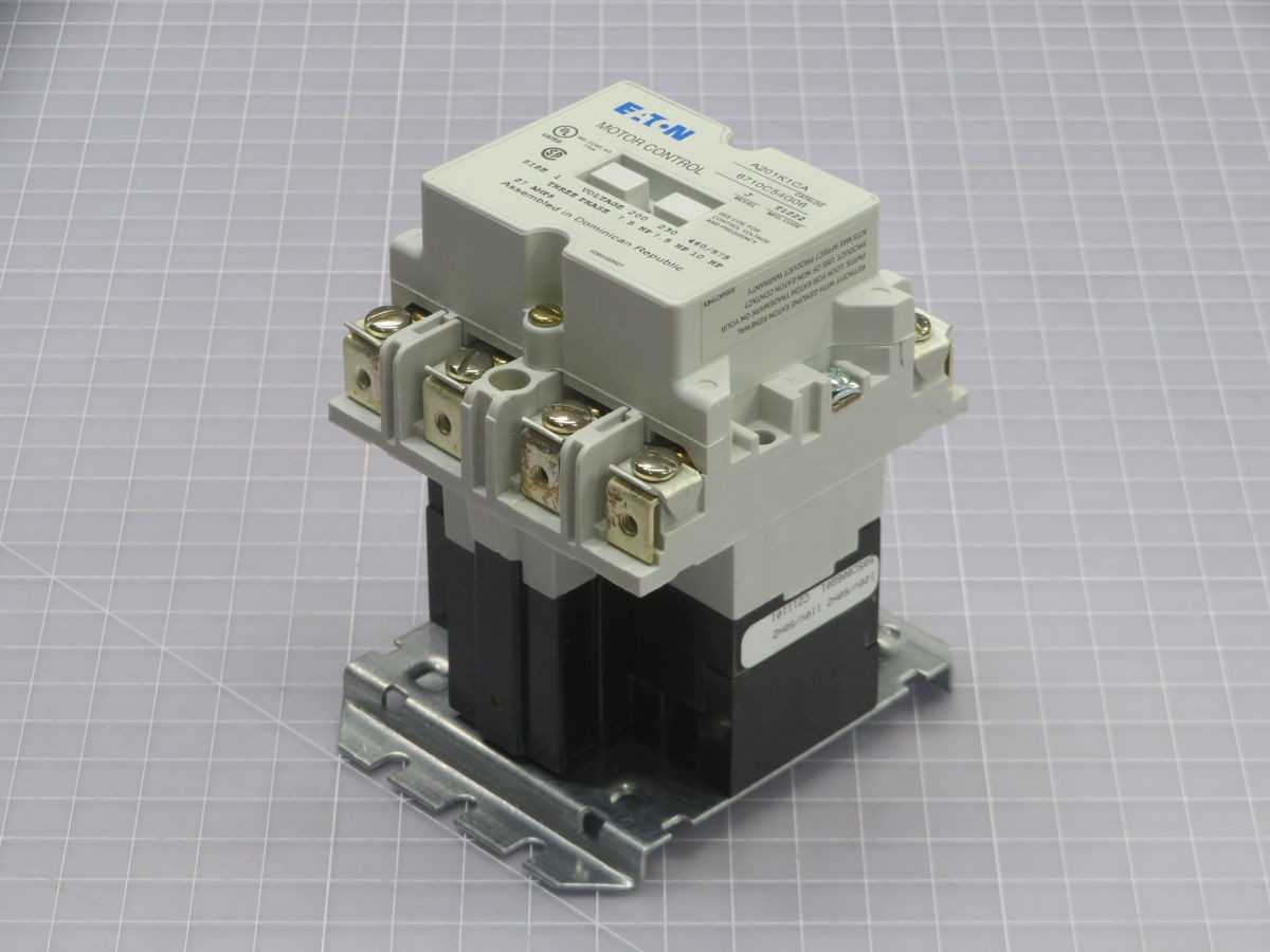 EATON A201K1CA CONTACTORS, NEMA SIZE 1, 3-POLE, 27A, COIL 120V/110V, 3-PHASE 10HP, 1-PHASE 3HP - CIRCUIT BREAKERS