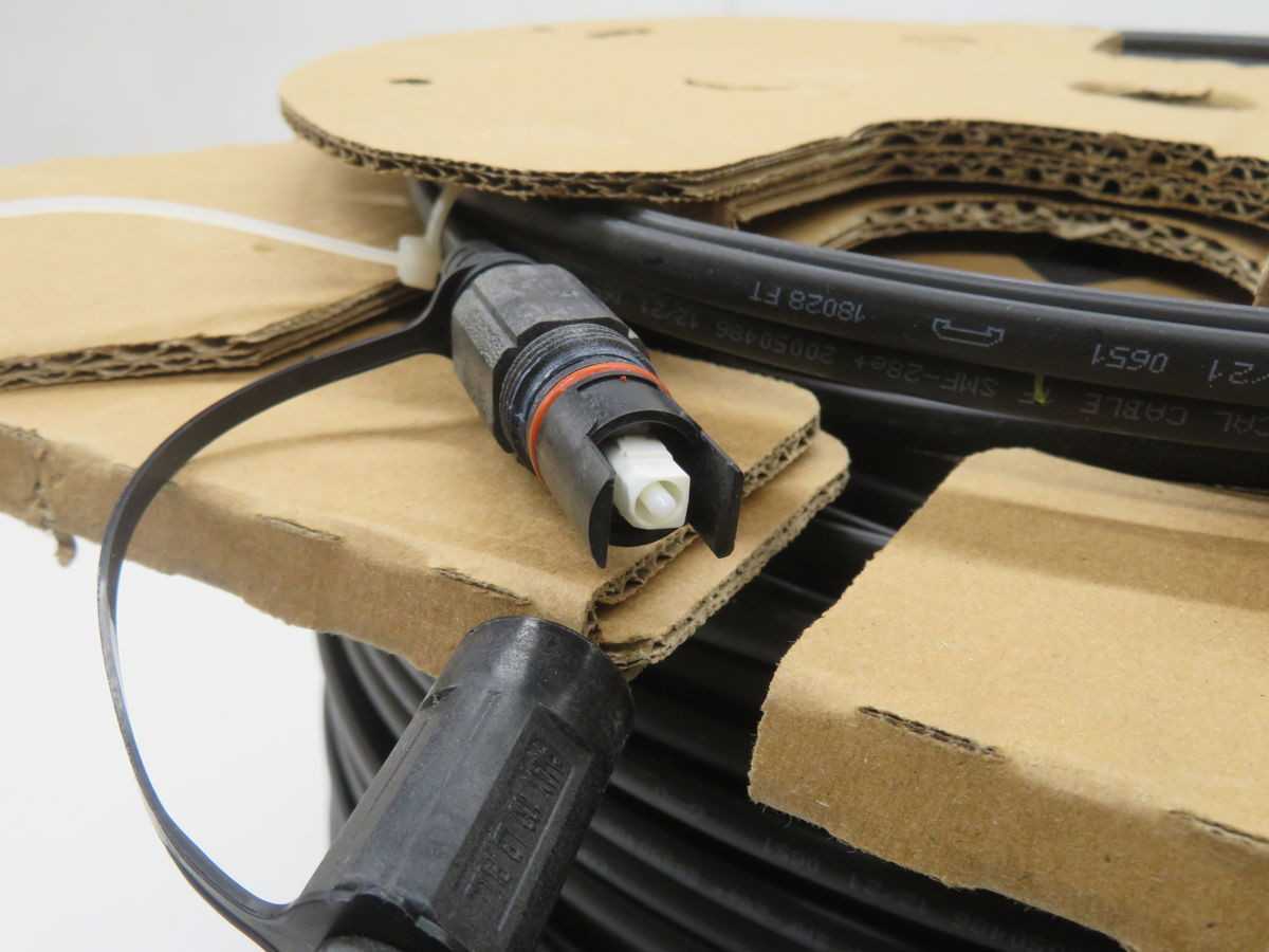 COMMSCOPE FHD-HJ1A-2200F FHD FIBER OPTIC DROP CAB T266907 - FIBER OPTIC CABLE