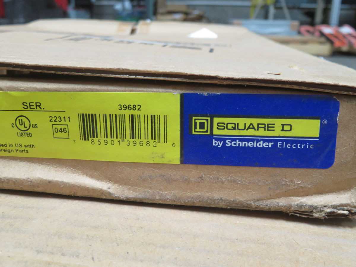 SQUARE D NC32FHR FLUSH FRONT COVER T262430 - ELECTRICAL ENCLOSURES
