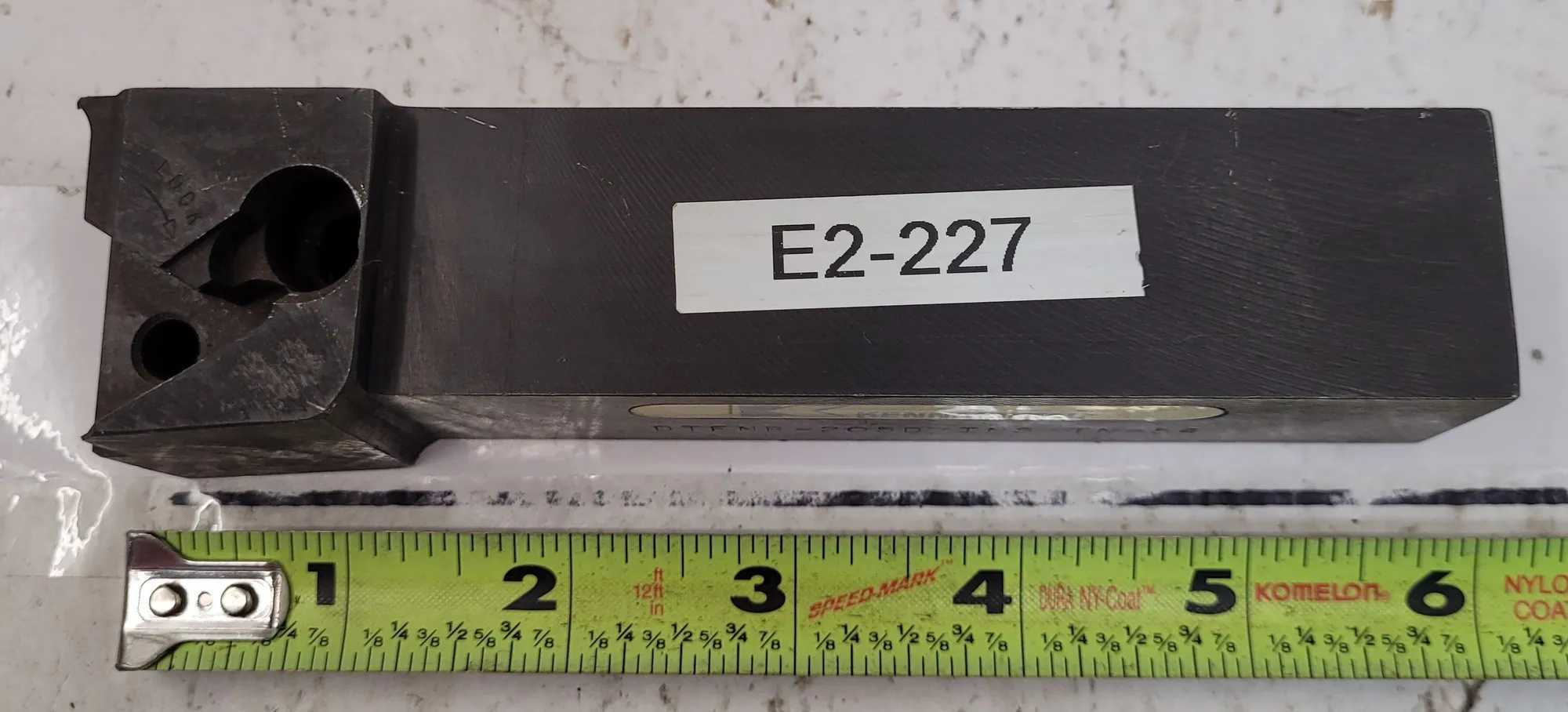 Kennametal DTFNR-205D Toolholder, 1.25" Square Shank, 6" OAL, for TN-54 Inserts - MACHINING ACCESSORIES & TOOLING