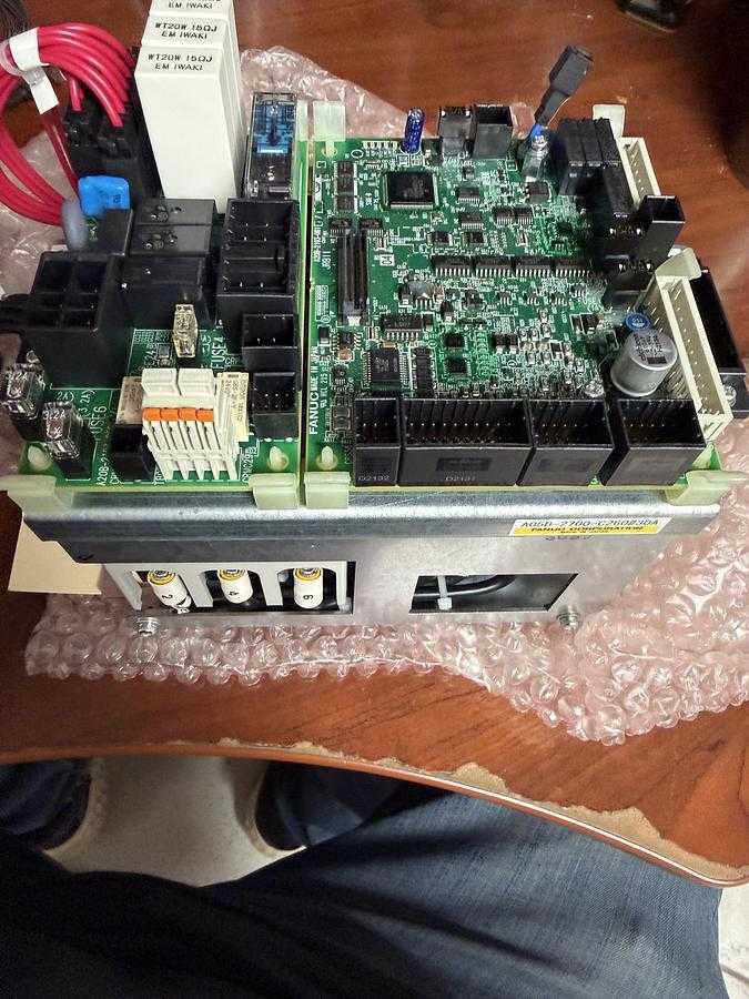 FANUC A05B-2700-C260#30A ROBOT CONTROLLER E-STOP UNIT 30A - RELIABLE & EFFICIENT - ROBOT CONTROLLERS