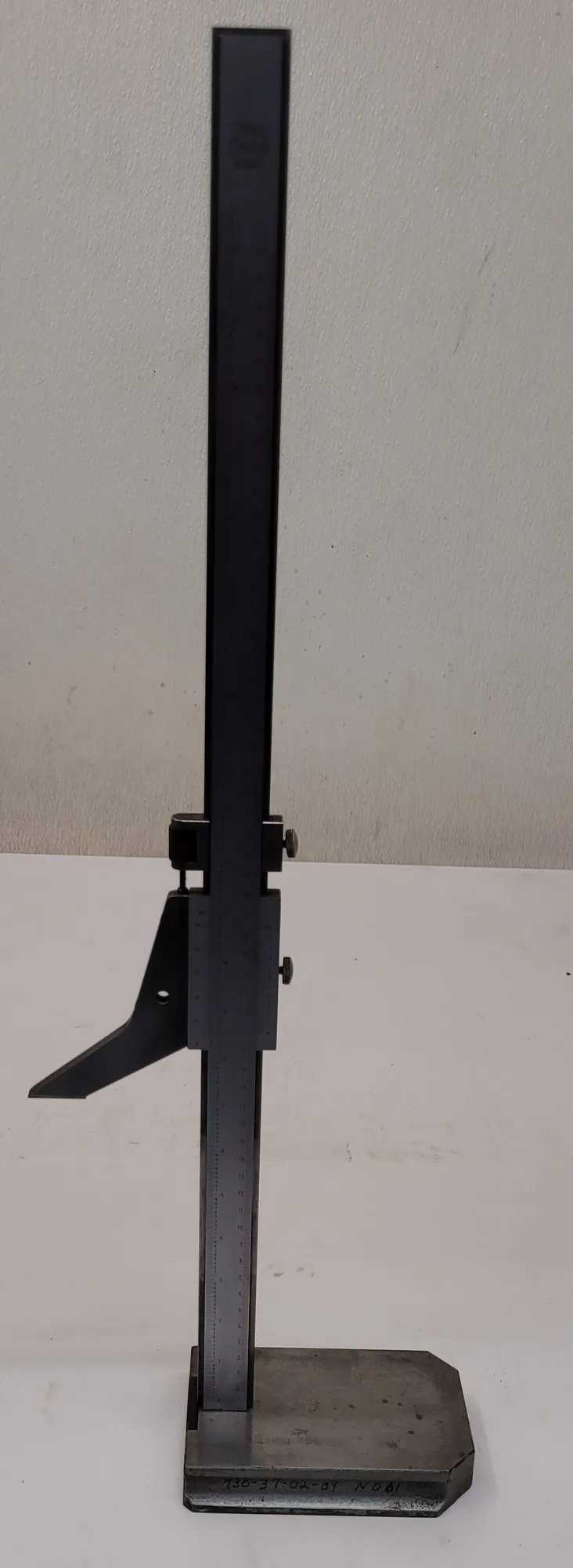 FOWLER HELIOS VERNIER HEIGHT GAUGE, 0-22”/55CM RANGE, .001”/0.05MM RESOLUTION - MACHINING TOOLING & PARTS
