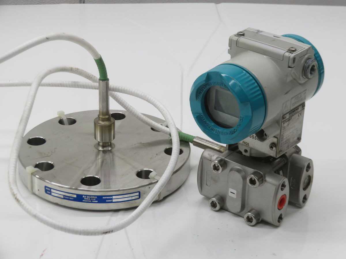 SIEMENS 7MF4435-3FY22-1NC7-Z PRESSURE TRANSMITTER T266640 - PRESSURE TRANSMITTER