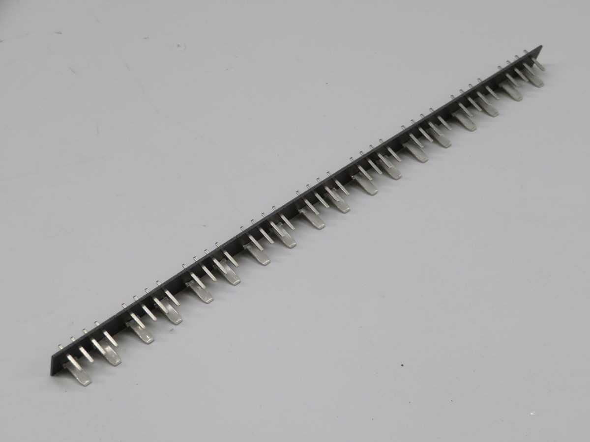 Lot Of 540 25-1220 Terminal Header Strips T262482 - TERMINAL BLOCKS