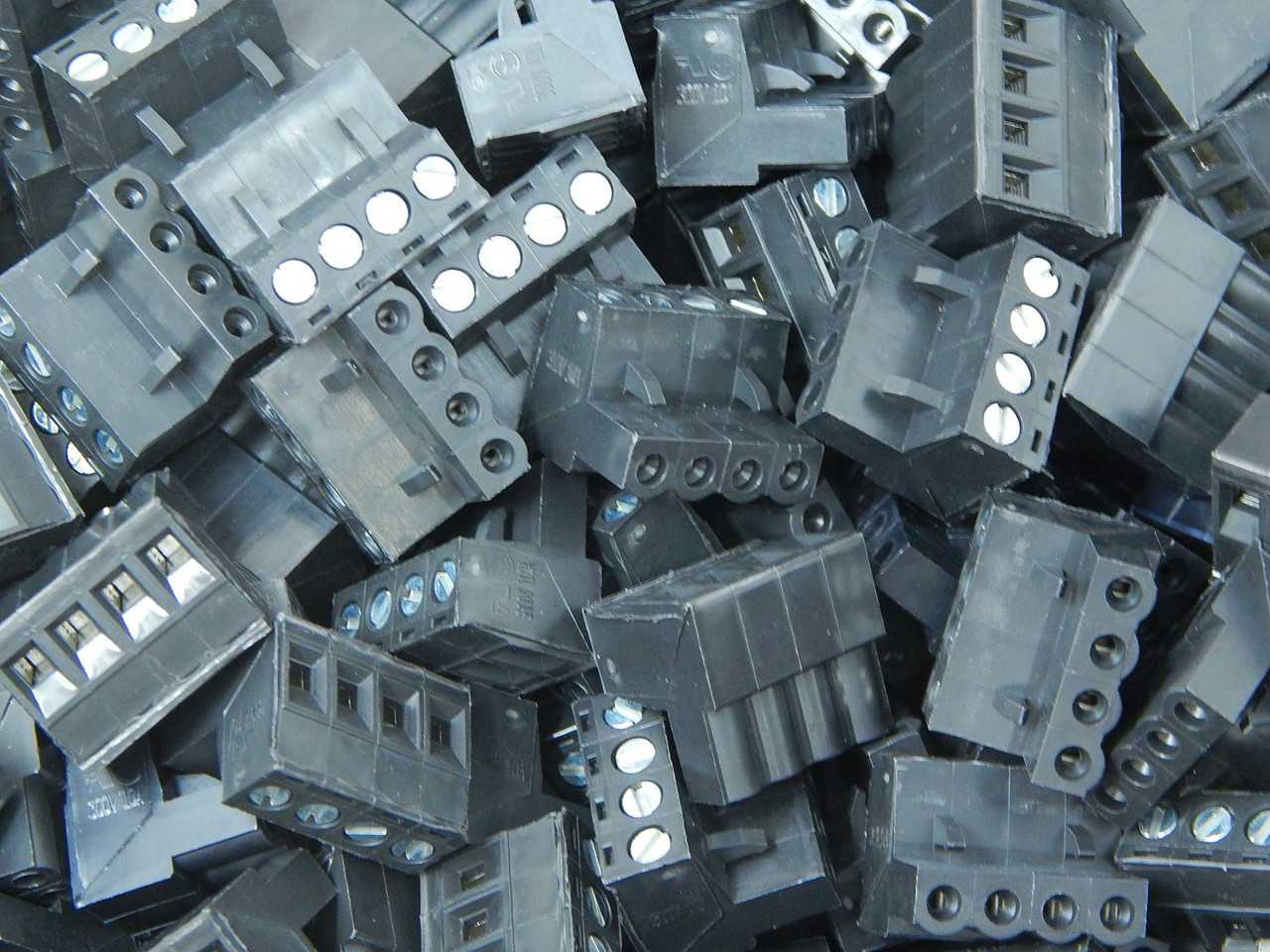 Lot of 600 MOLEX 0398700104 Pluggable Terminal Blocks - TERMINAL BLOCKS