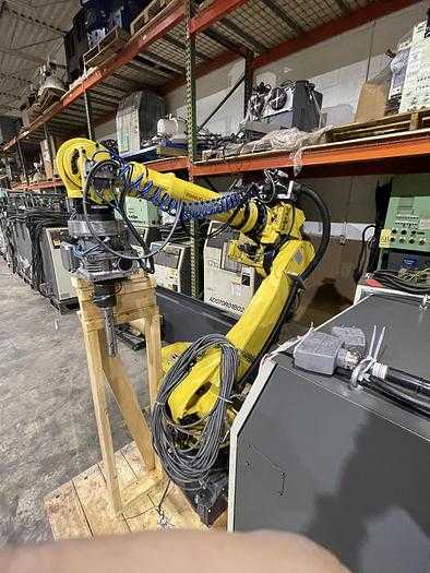 2013 FANUC M-710IC/70 ARTICULATED ROBOT, 70KG PAYLOAD, 2050MM REACH, R-30IA CONTROLLER - ARTICULATED ROBOTS
