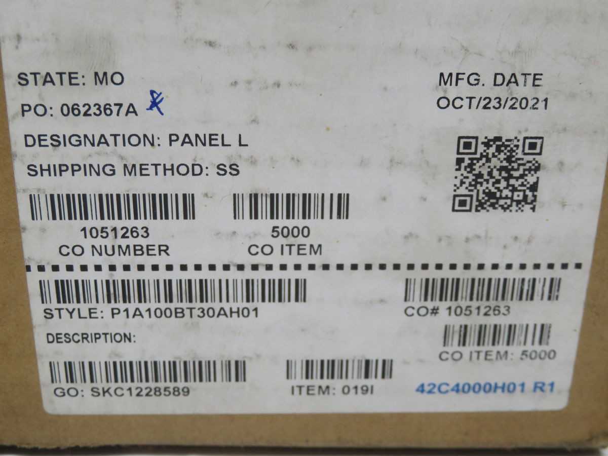 EATON PRL1A ELECTRICAL PANEL BOARDS, 100 AMP MAIN BUS, 3-PHASE, 120/208 VAC, 30 SWITCHES - PANELBOARDS