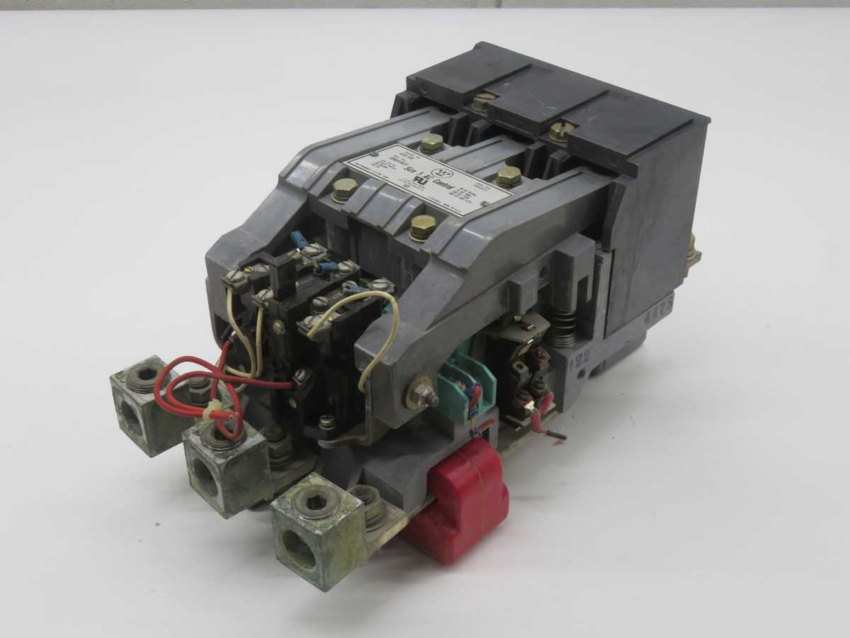 Westinghouse GCA530 Contactor, 3-Pole, NEMA 5, 600V Rated, 200 HP Motor, 270A Current - CONTACTORS