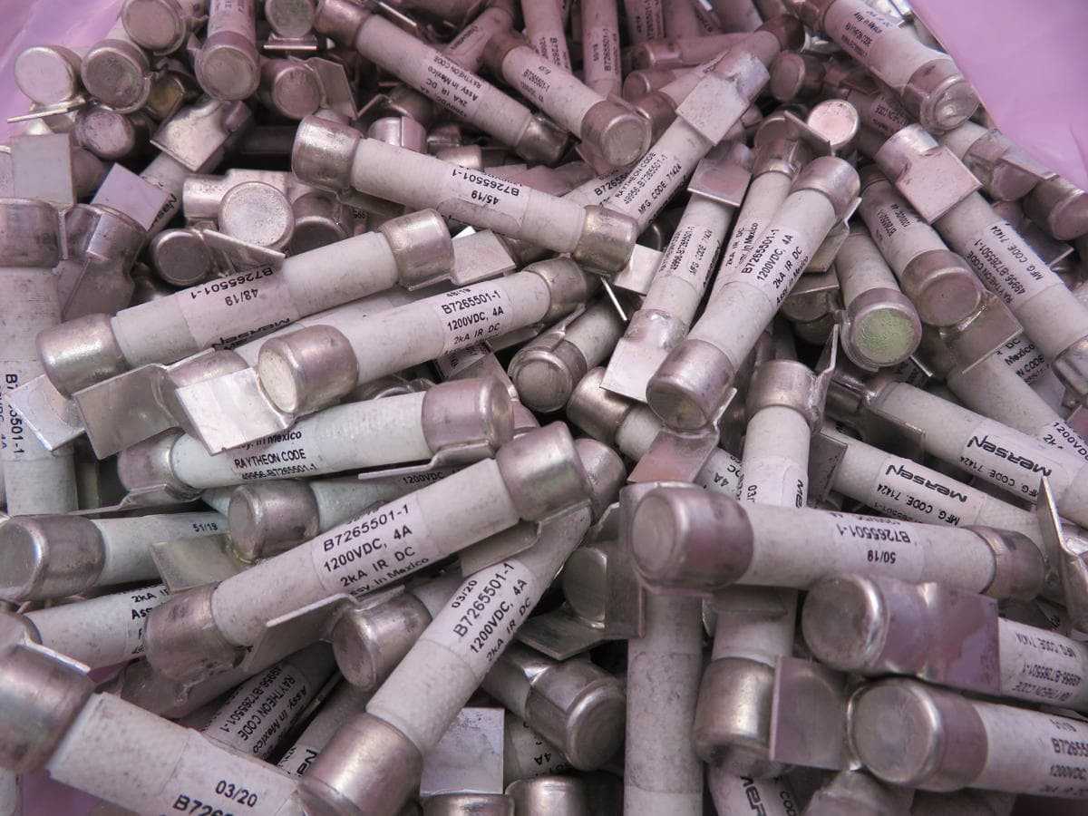 LOT OF 270 MERSEN B7265501-1 FUSE 1200 VDC 4 AMP 2KA IR DC MFG CODE 71424 - FUSES
