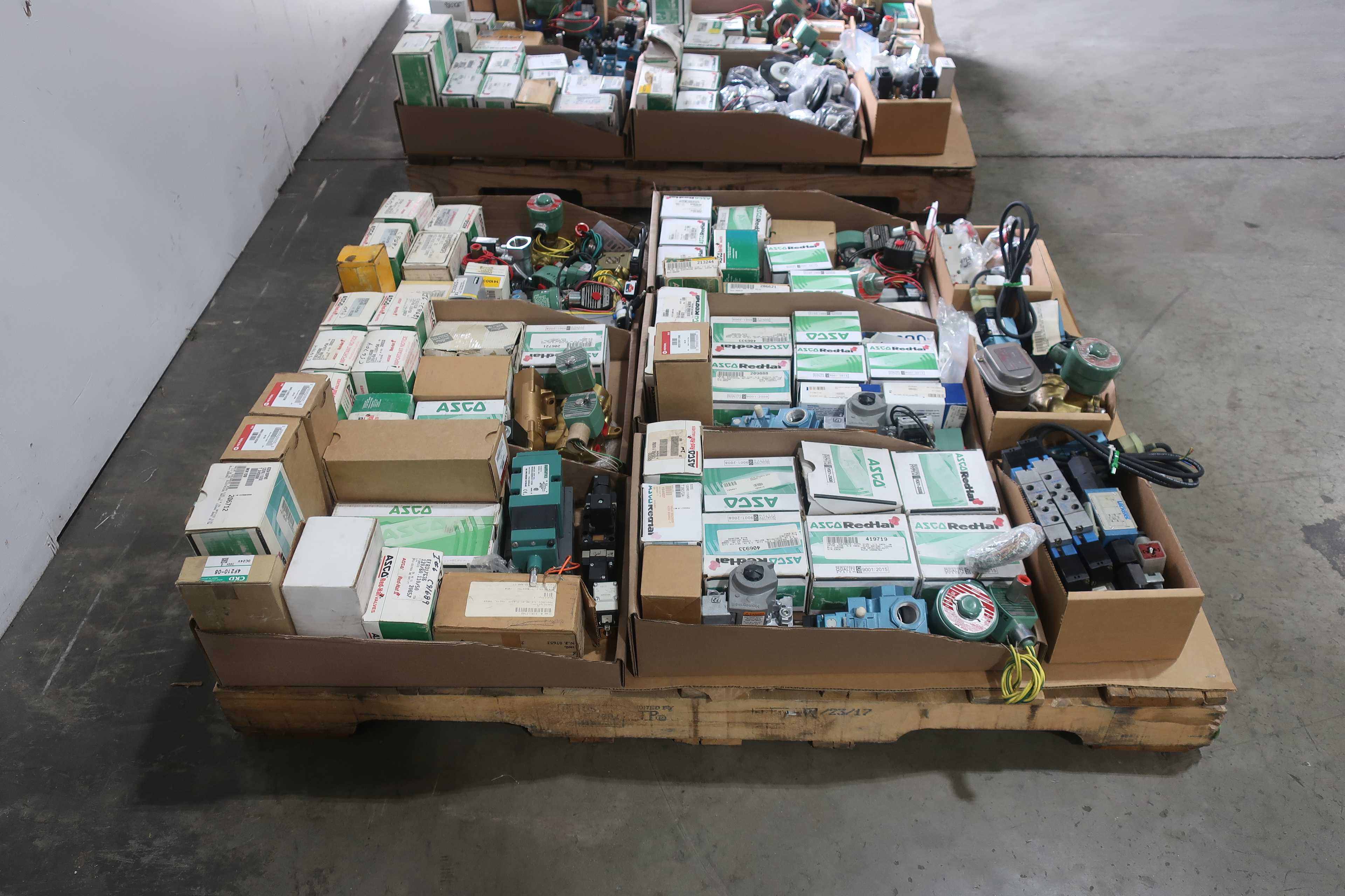 SKU 1769827 - PALLET OF ASSORTED SOLENOID VALVES - SOLENOID VALVE
