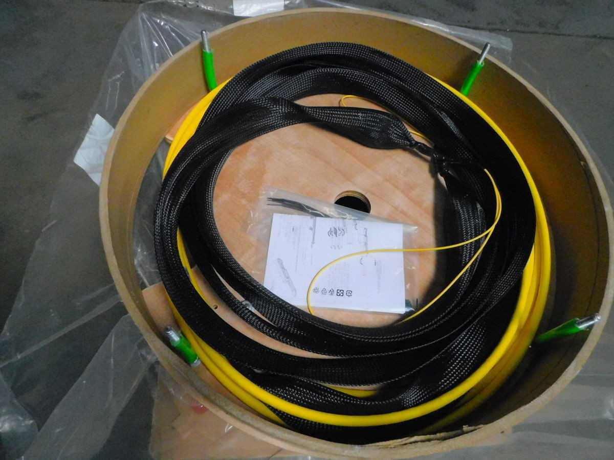 COMMSCOPE UJGQPQPTM-JFK209 FIBER TRUNK CABLE ASSEMBLY 144-FIBER SINGLE MODE 209FT M7555 - FIBER OPTIC CABLE