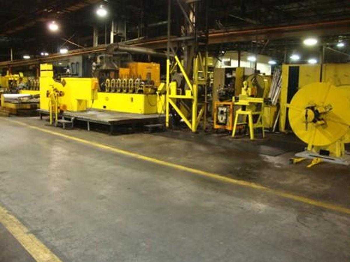 1980 YODER M2-2 1/2 INDUCTION TUBE MILL LINE, 100 FPM, YODER 6-STAND ROUGHING, 4-STAND SIZING - METAL FABRICATION