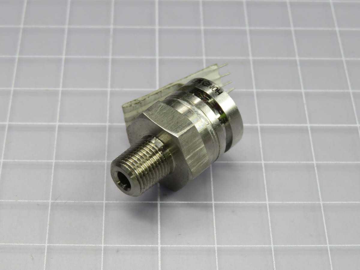 LOT OF 35 HONEYWELL 19C100PG4K SENSOR 100PSIG 1/8"NPT 0.1V - SENSORS