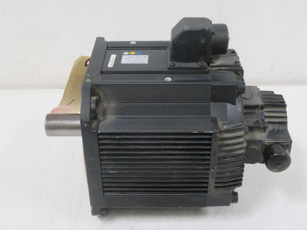 Yaskawa SGMD-45AWB-YR14, 4500 W Power, 28.4 N-M Torque, 1500 R/Min Speed, 31.6 A Current - SERVO MOTORS