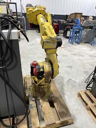 2004 FANUC ARC MATE 120IB ROBOT - 20KG PAYLOAD, 1667MM REACH, RJ3IB CONTROLLER - ARTICULATED ROBOTS