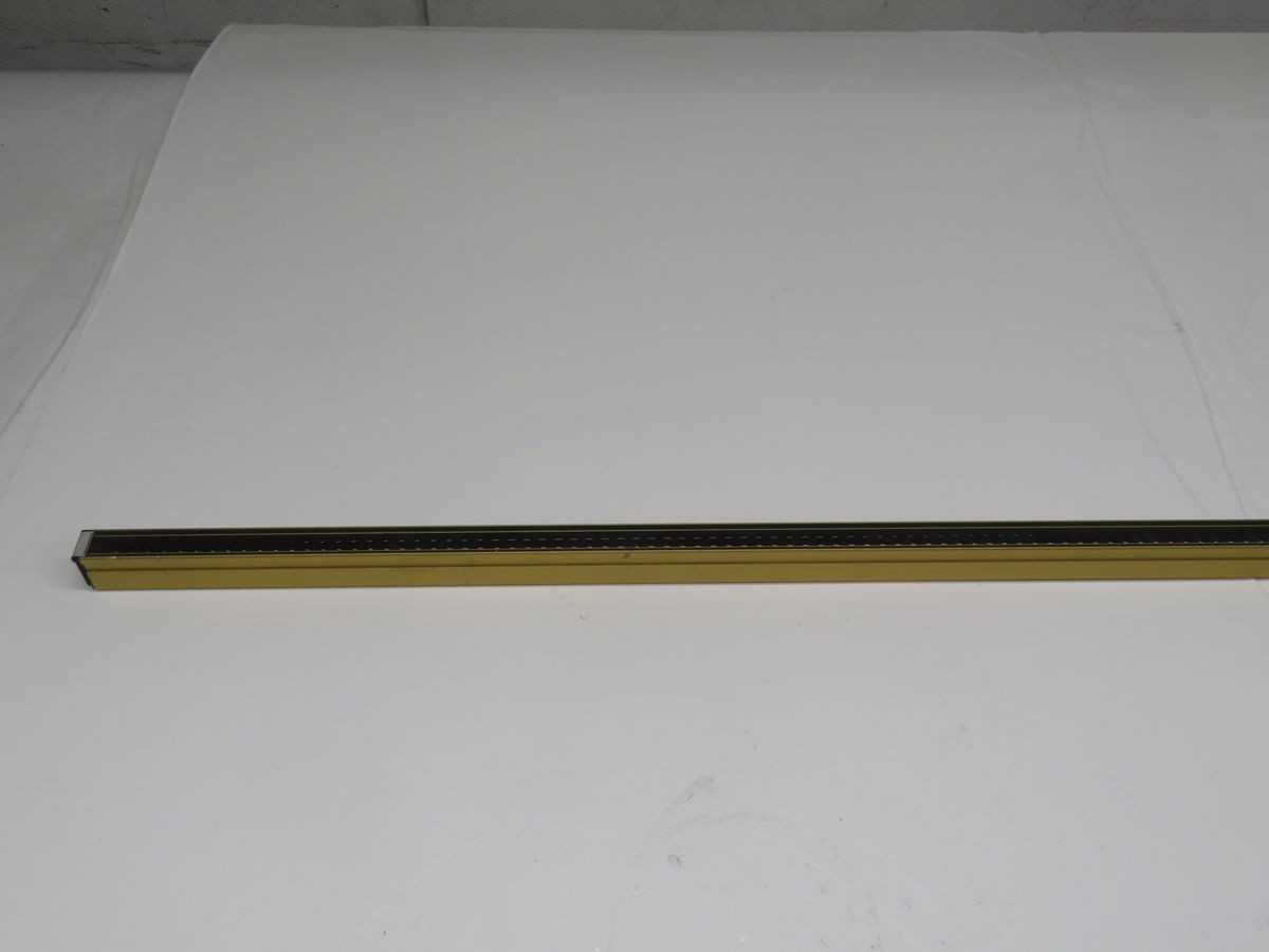PEPPERL & FUCHS 202092-0013 SLCS30-1300-R SAFETY LIGHT CURTAIN BH0544 - SENSORS