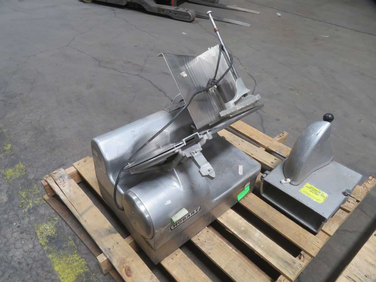 Hobart 17-2E 12-Inch Automatic/Manual Deli Slicer - SLICER