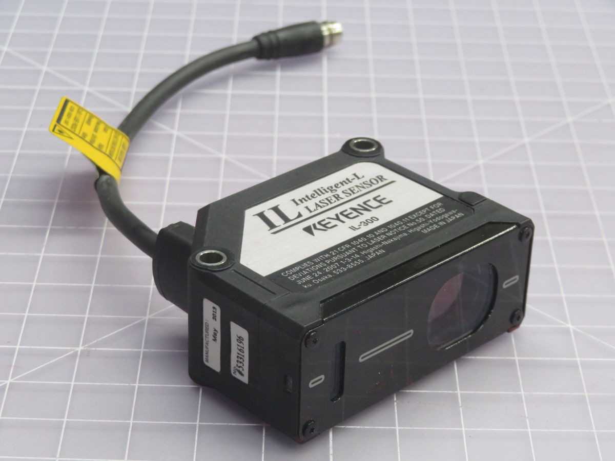 KEYENCE IL-300 PHOTOELECTRIC SENSOR T264375 - SENSORS