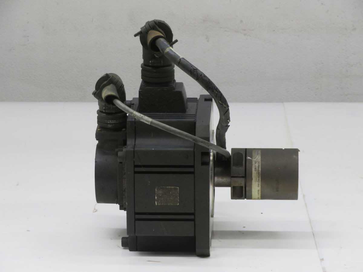 MITSUBISHI HC203S SERVO MOTORS, 2 KW POWER, 134V, 10A, 3000 RPM, 6.4 NM TORQUE, IP65, 10 KG WEIGHT - SERVO