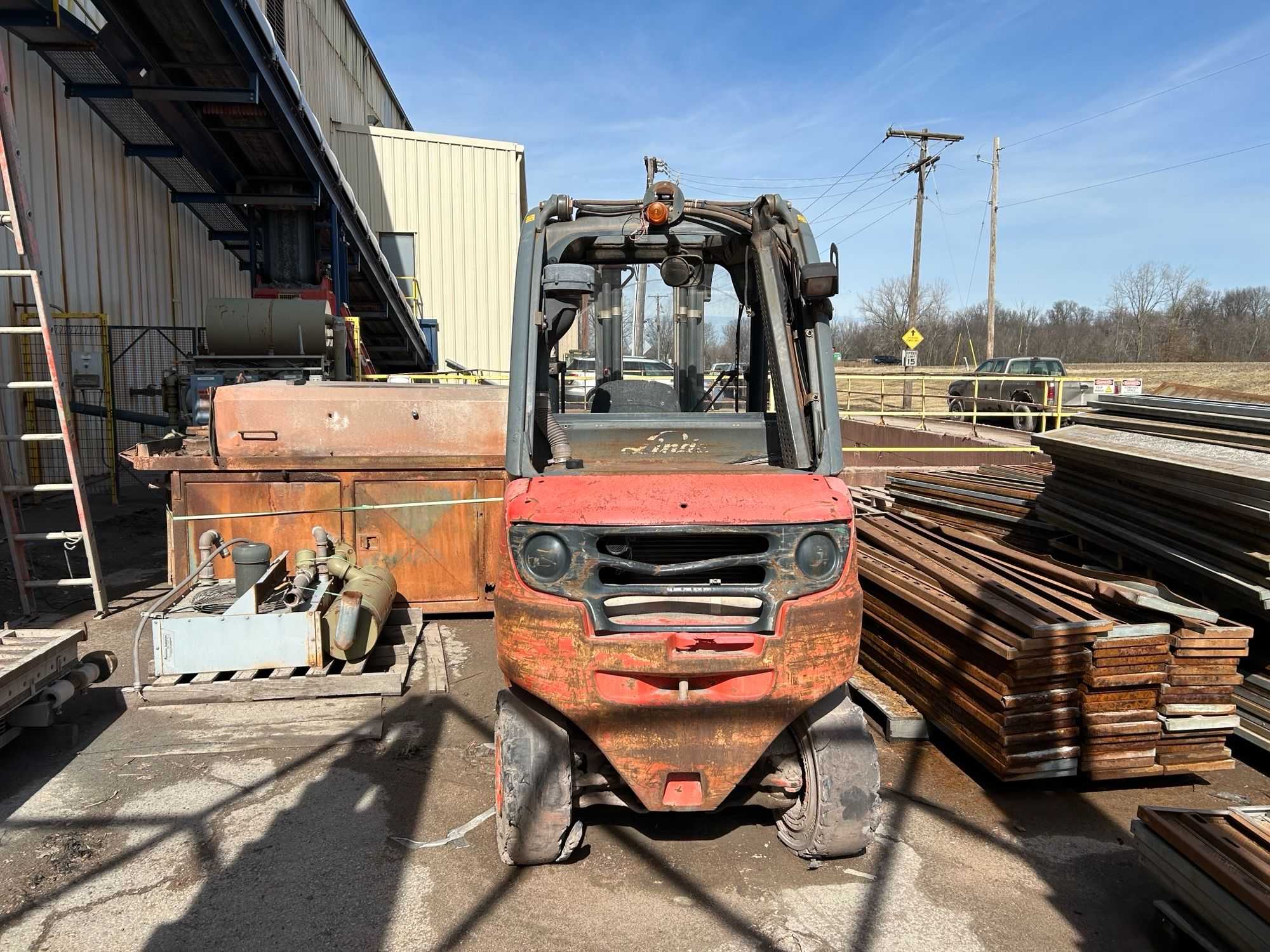 2006 Linde H30D Sit-Down Forklift, LPG, 6000 lbs Capacity, 184" Max Fork Height - SIT-DOWN FORKLIFTS