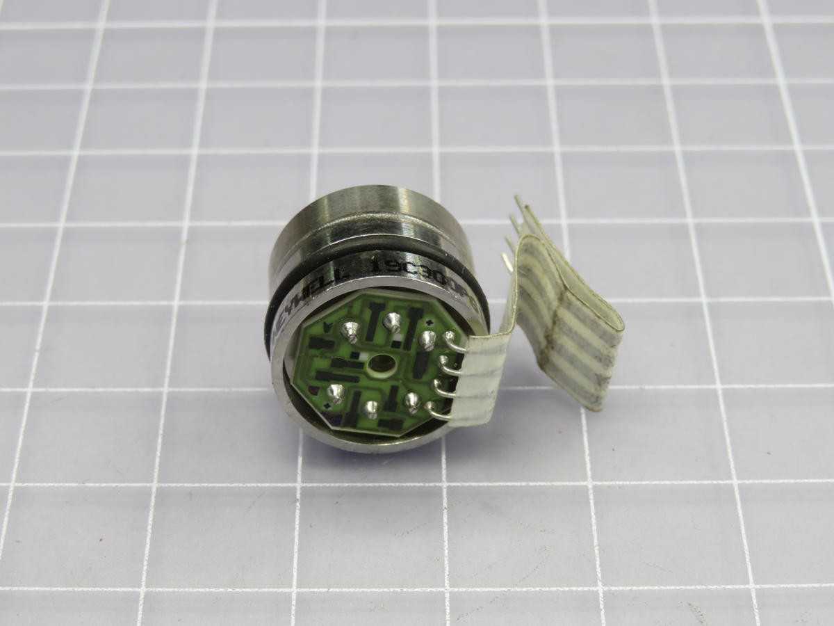 LOT OF 9 HONEYWELL 19C300PG1L SENSOR 300PSIG 0.1V - SENSORS