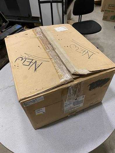 FANUC A06B-6105-H003 AC SERVO AMPLIFIER, 6-AXIS, OPTICAL FIBER INTERFACE, 10-16.5 KG - SERVO DRIVES