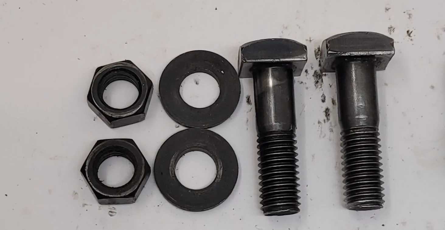 MACHINE TOOL VISE SWIVEL BASE - MACHINING TOOLING & PARTS