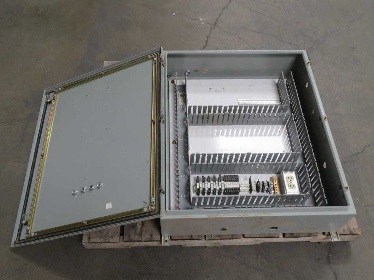 HOFFMAN D-5 CONTROL PANEL ENCLOSURE T243216 - ELECTRICAL ENCLOSURES