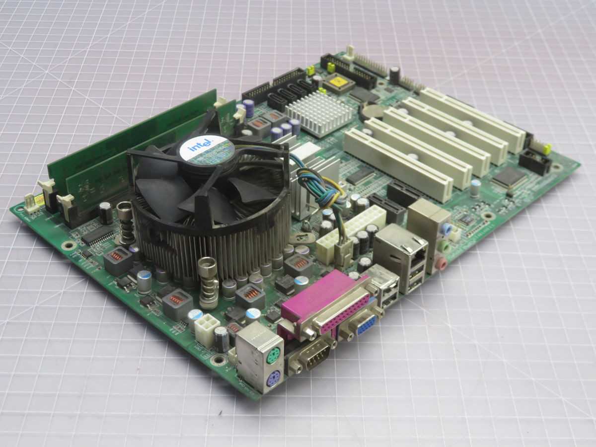 PHOENIXBIOS D686 BIOS 320849121 MOTHERBOARD ASSY - PCB CIRCUIT BOARDS