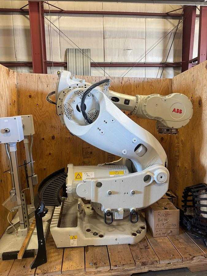 2016 ABB IRB 7600 500/2.55 ARTICULATED ROBOT, 500KG PAYLOAD, 2550MM REACH, IRC5 CONTROLLER - ARTICULATED ROBOTS
