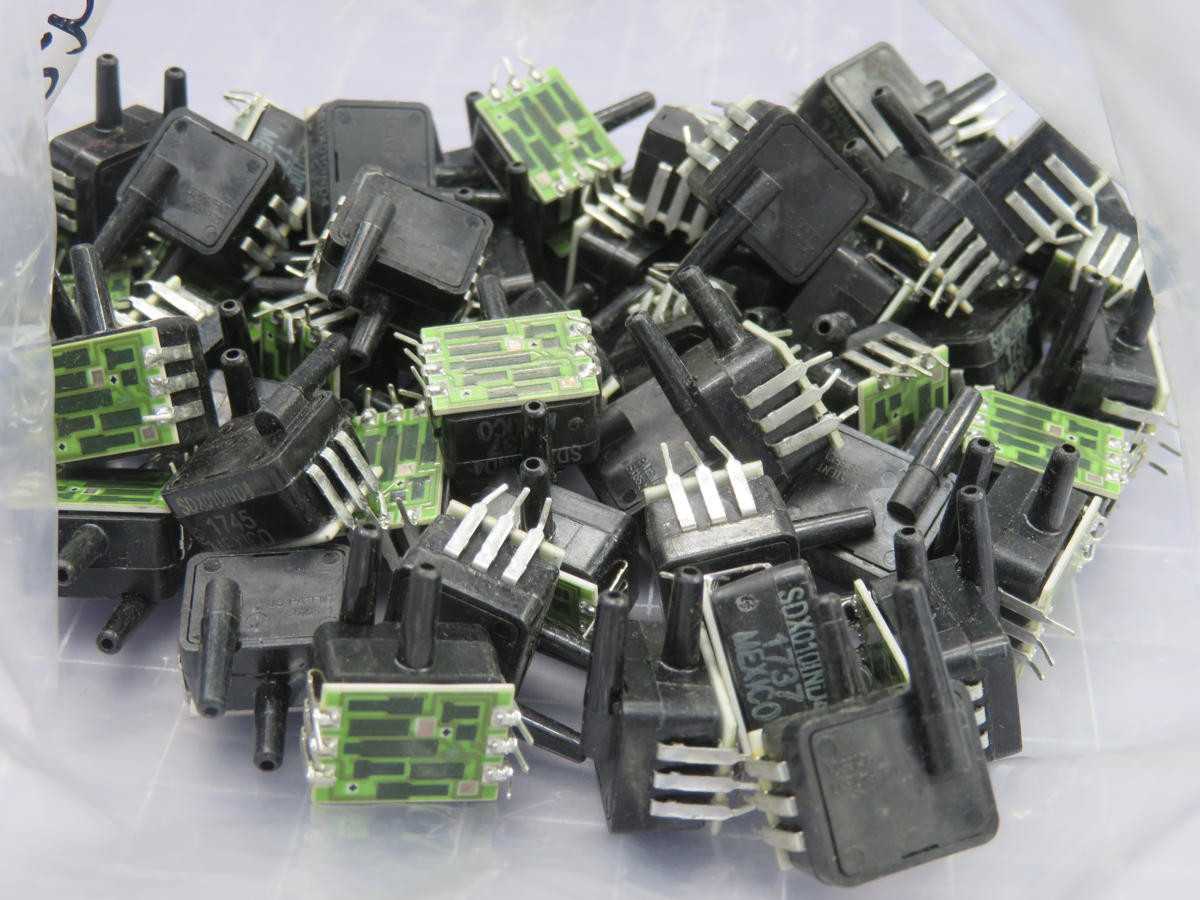 Lot of 50 Honeywell SDX010IND4 Silicon Pressure Sensor - SENSORS