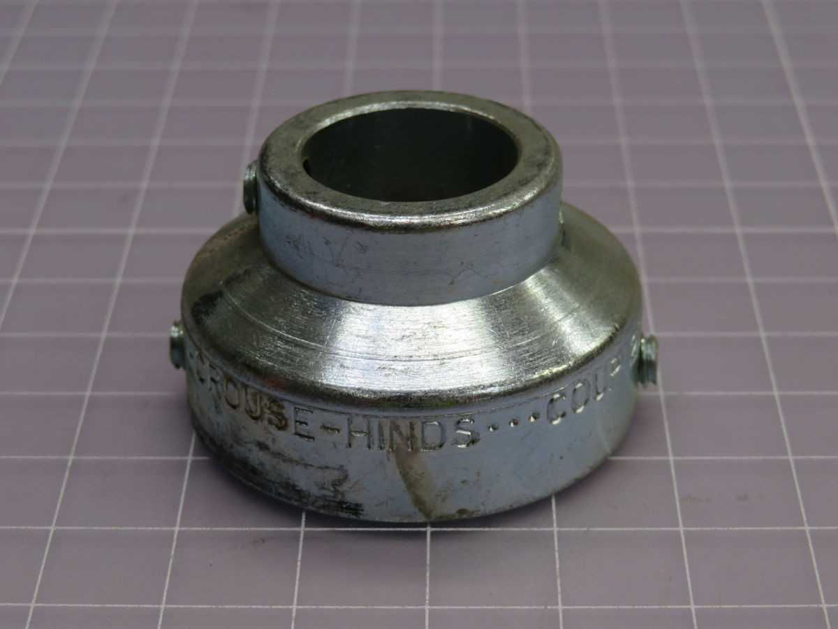LOT OF 25 CROUSE HINDS COUP201 LOCK COUPLING - CONDUIT FITTING