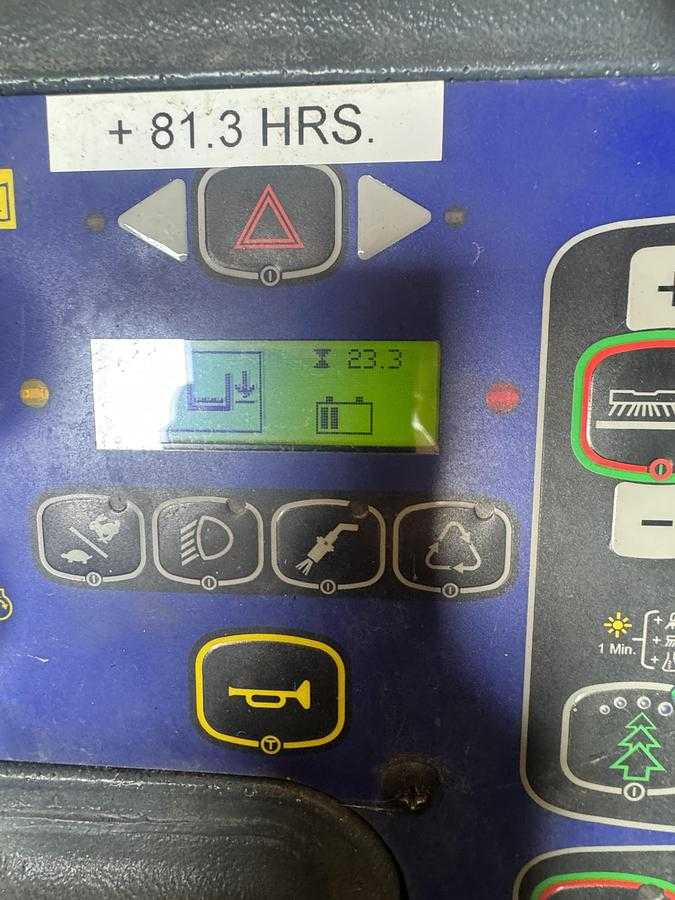 2018 Nilfisk Power Boss Nautilus CS7000 48D Sweeper-Scrubber, 48in Path, 29HP Diesel Engine - FLOOR SCRUBBERS