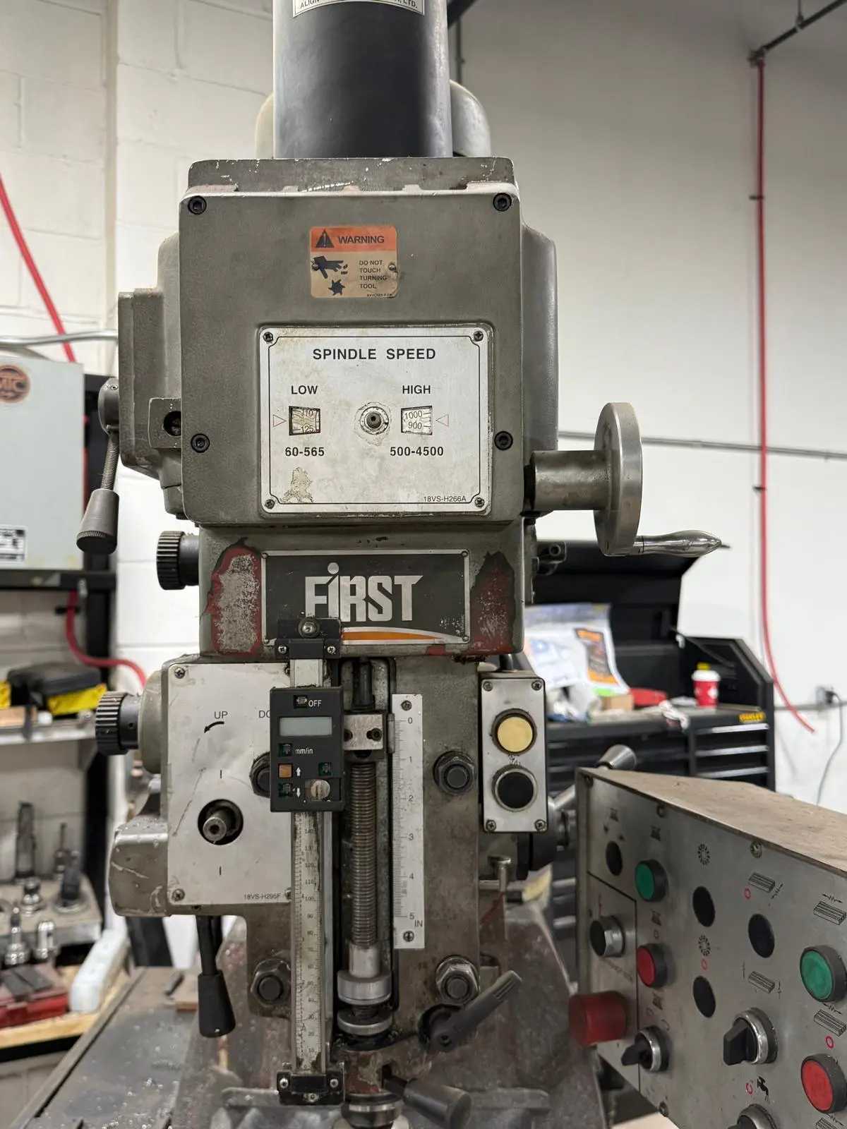 2007 FIRST LC-20VSG VERTICAL KNEE MILLING MACHINE 575V 4500RPM 52"X10" TABLE DRO - VERTICAL MILLING MACHINES