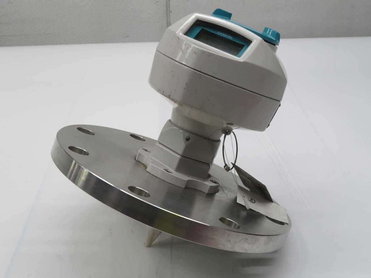 SIEMENS SITRANS LR200 LEVEL TRANSMITTER, 6.3 GHZ RADAR, 0.3-20M RANGE, +/-10MM ACCURACY, IP67 - LEVEL MEASUREMENT