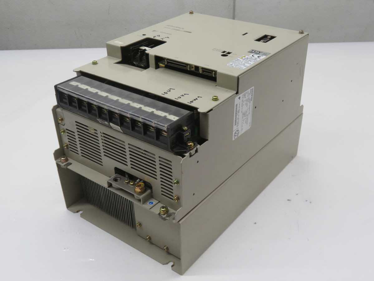 YASKAWA SGDB-75VDY178 SERVO DRIVES, 7.5 KW POWER, 3-PH 220-230 VAC INPUT, 54.7 A OUTPUT - SERVO