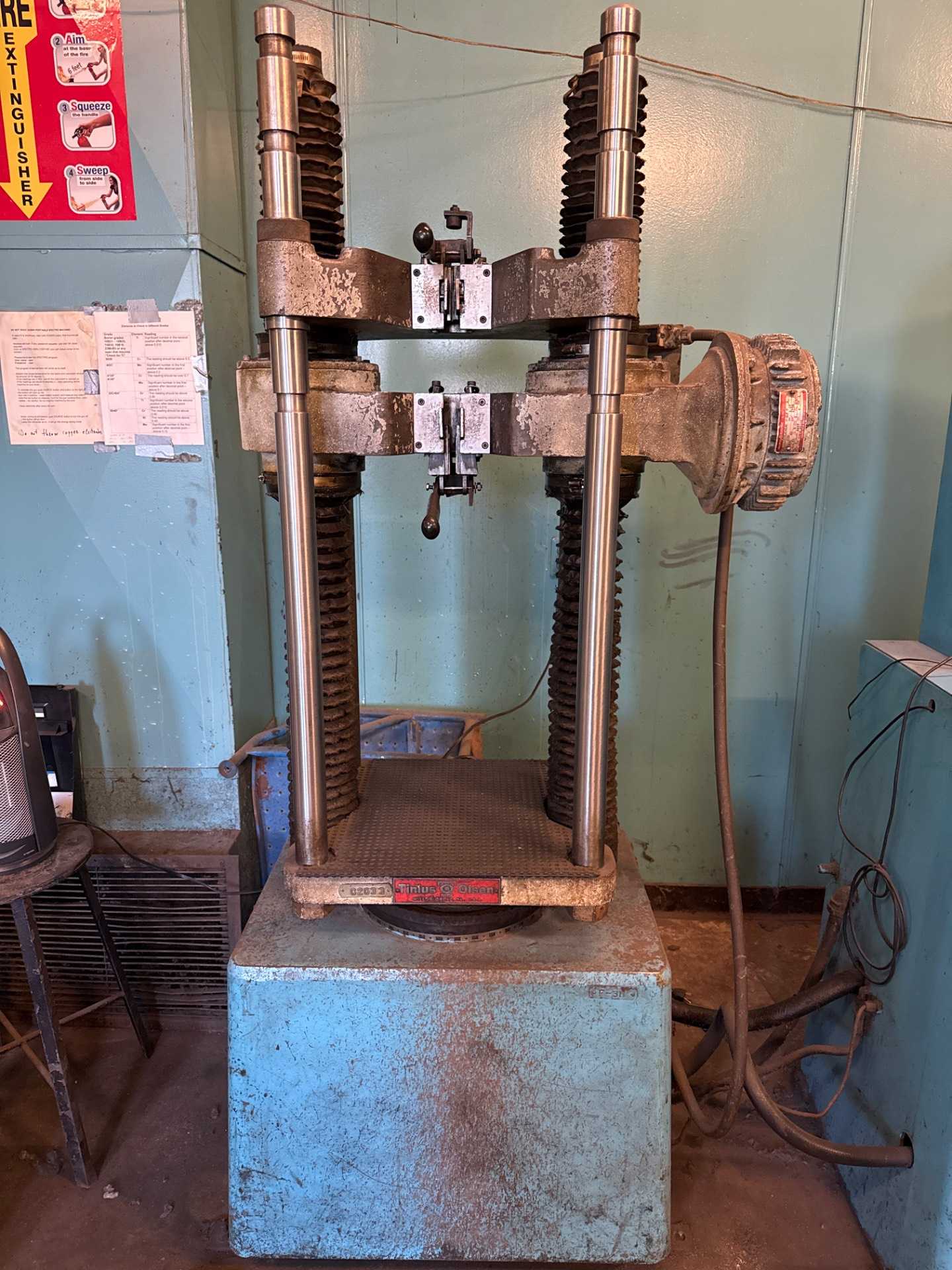 Tinius Olsen Super L Universal Testing Machine, 20,000 Lbf, 4-Column - MATERIAL TESTING
