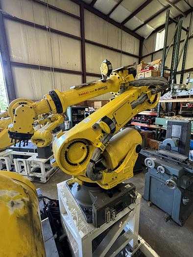 2016 FANUC R-2000iC/210F Industrial Robot, 210kg Payload, 2655mm Reach, R-30iB Control - ARTICULATED ROBOTS