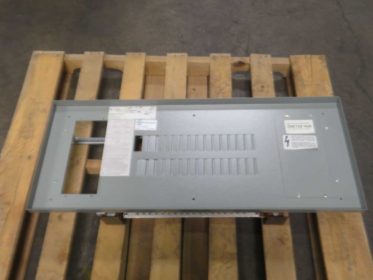 ABB AQU3302RCX MAIN CIRCUIT BREAKER PANEL BOARD T263546 - CIRCUIT BREAKERS