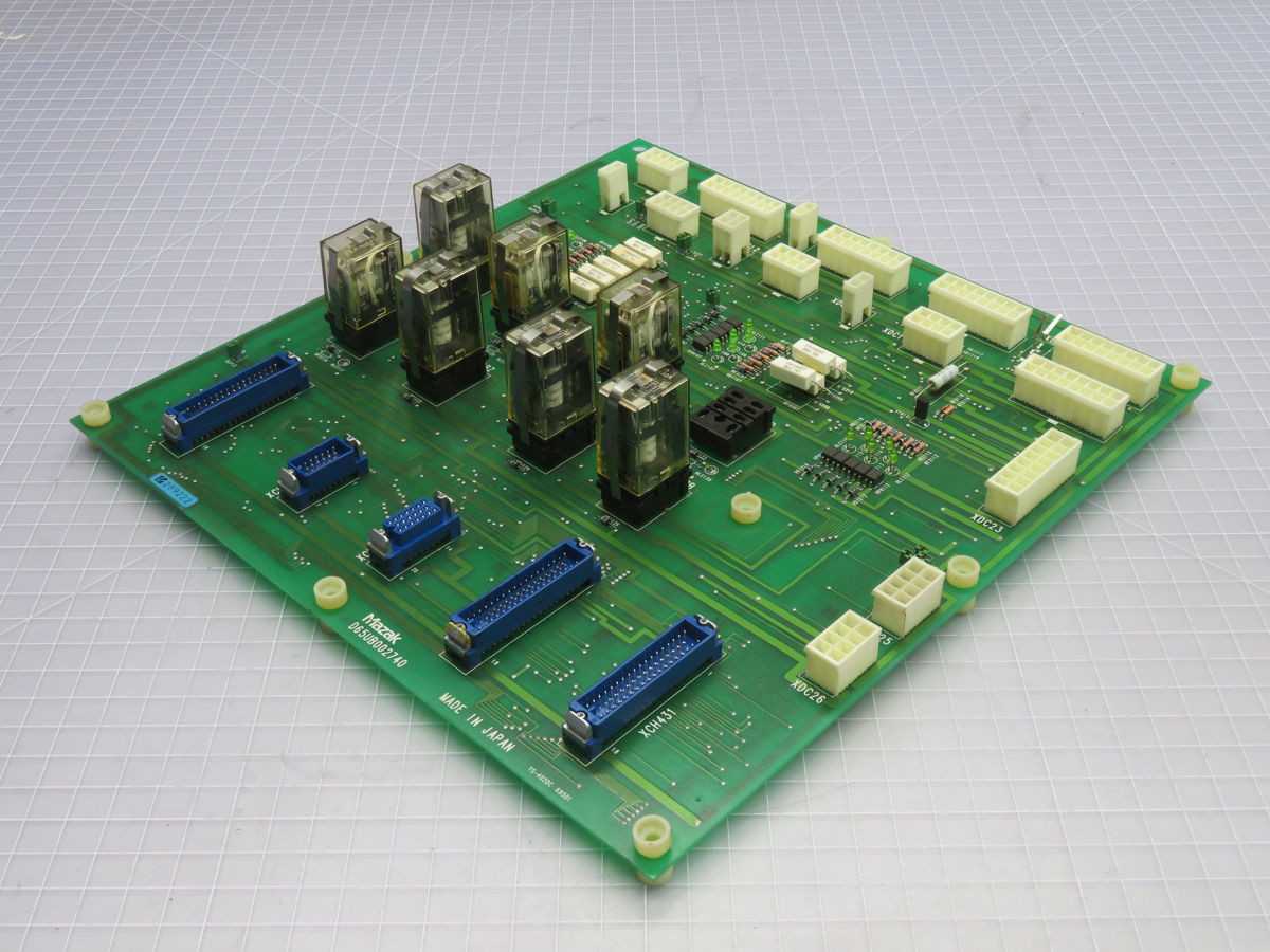 MAZAK D65UB002740 C2N624A008A INDUSTRIAL RELAY OUTPUT BOARD T268813 - PCB CIRCUIT BOARDS