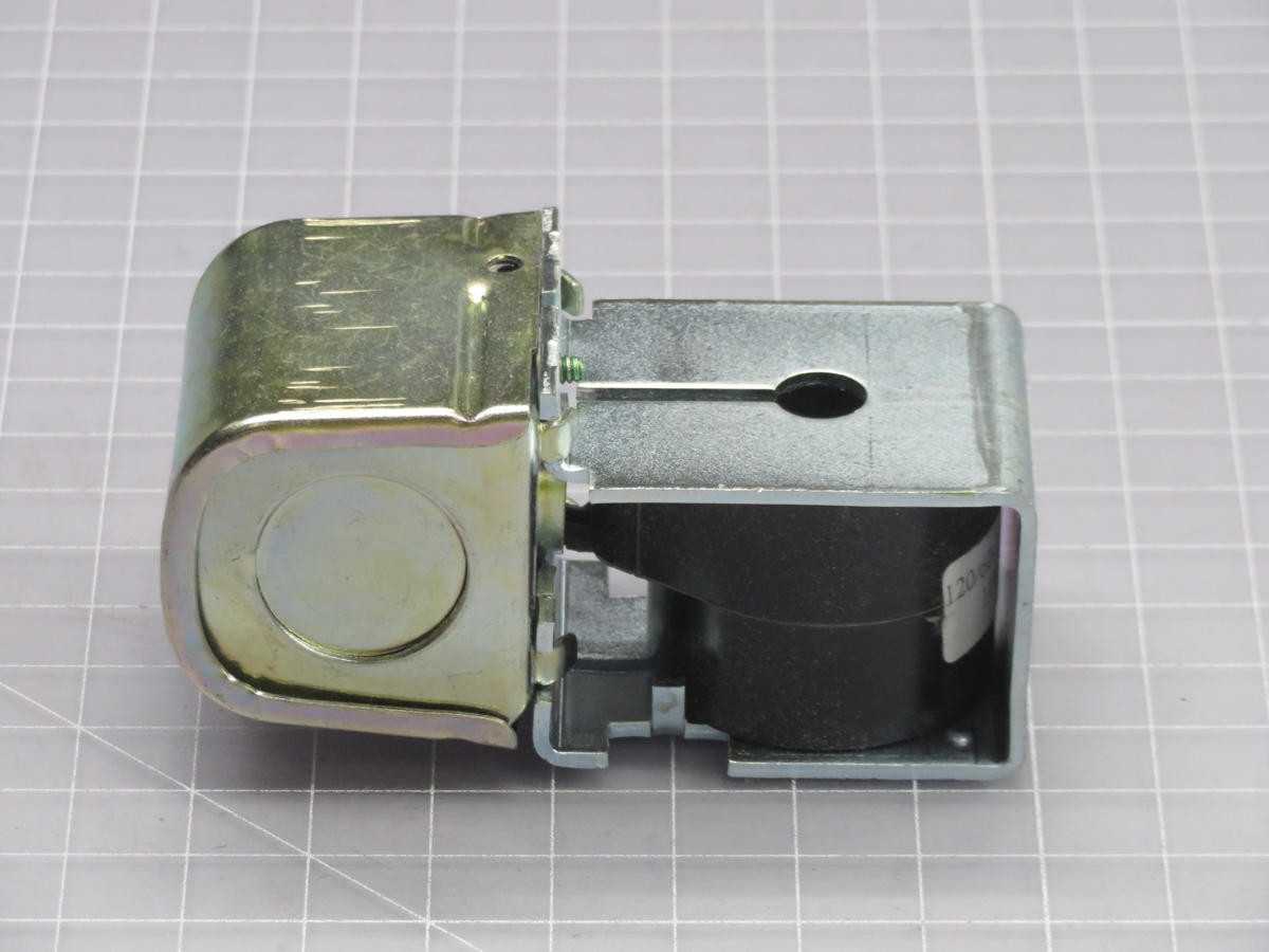PARKER K1P3 CIRCUIT BREAKER, 10 A CURRENT, 110 VAC, 50 HZ, 120 VAC, 60 HZ - CIRCUIT BREAKERS